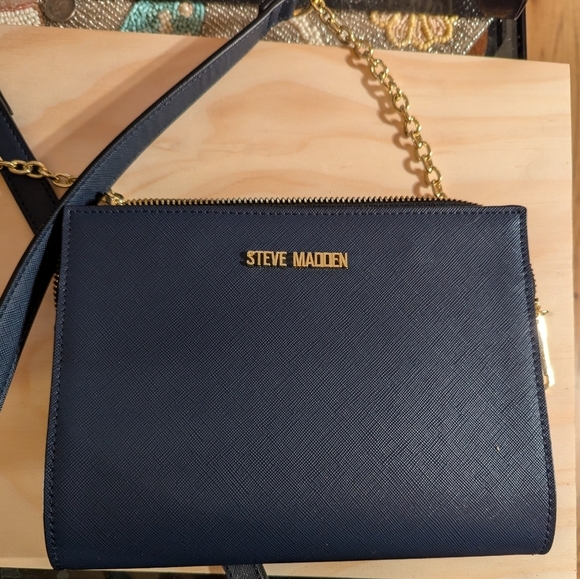 Steve Madden Bgreer On A String Crossbody - Picture 15 of 15